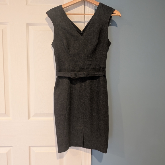 Banana Republic Dresses & Skirts - Banana Republic Charcoal Belted Work Dress